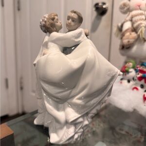 Lladro White and Cream Wedding Couple Figurine
